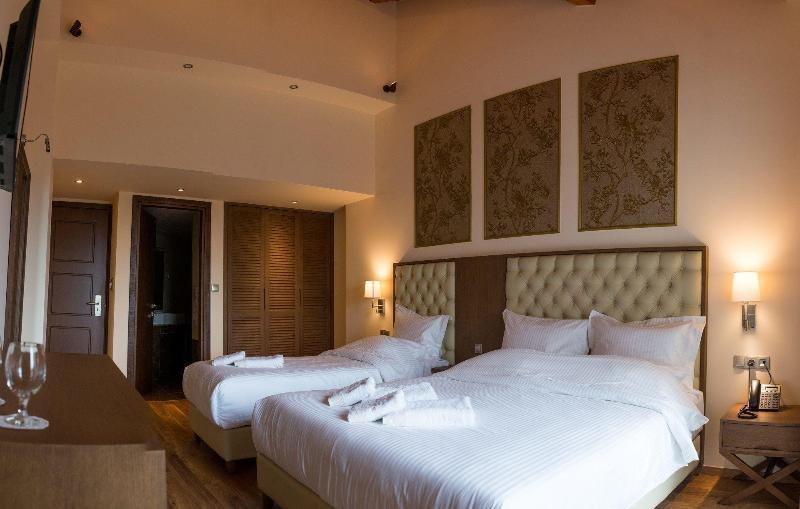 La Suite Boutique Hotel & Spa Janina Zewnętrze zdjęcie